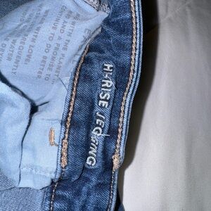 American eagle jeans size 16